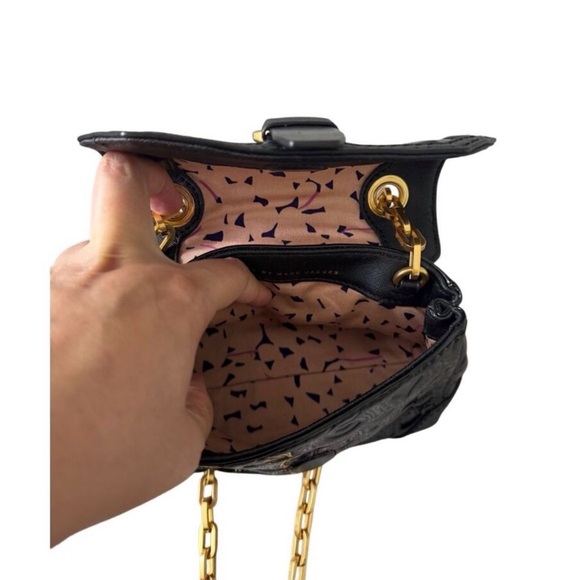 Marc Jacobs Black Patent Mini Bag with Gold Chain - Picture 8 of 10